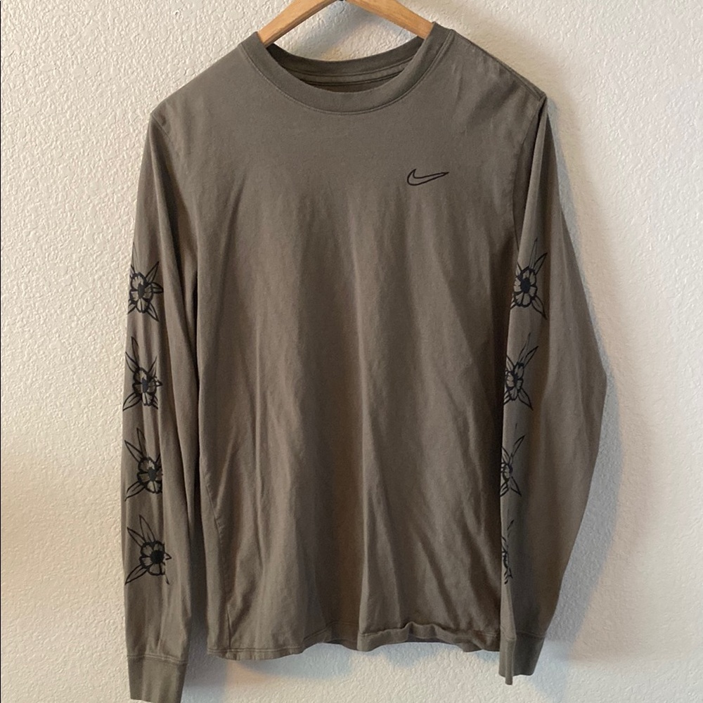 Nike Green Long Sleeve Tee with Crew Neck